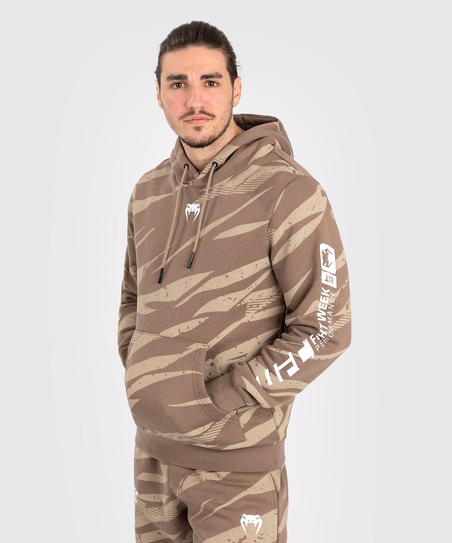 UFC ADRENALINE BY VENUM FIGHT WEEK MEN’S PULLOVER HOODIE - DESERT CAMO