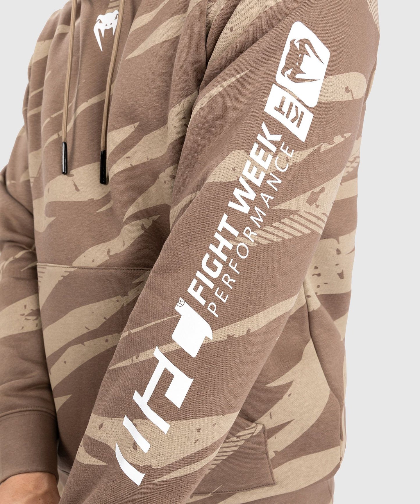 UFC ADRENALINE BY VENUM FIGHT WEEK MEN’S PULLOVER HOODIE - DESERT CAMO