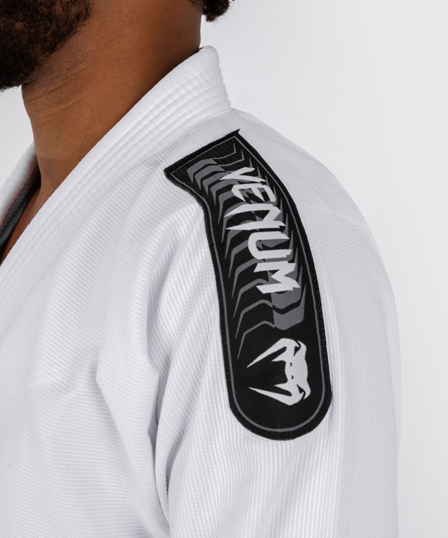 VENUM FIRST BJJ GI - BLACK OR WHITE