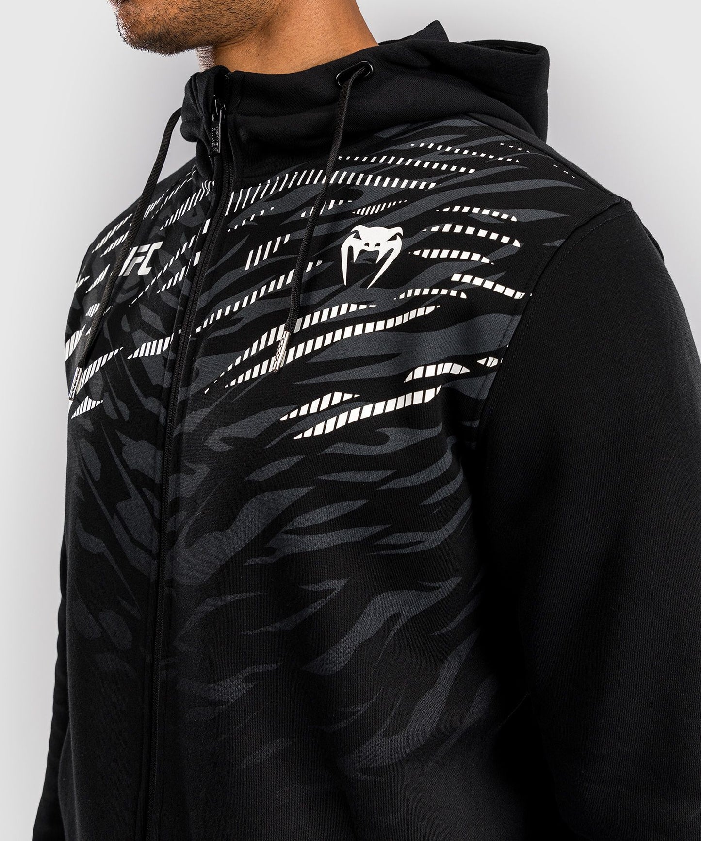 UFC Fusion by Venum Men’s Replica Zip Hoodie - Black