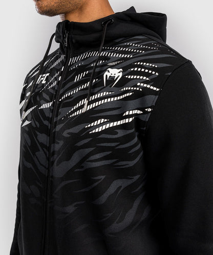 UFC Fusion by Venum Men’s Replica Zip Hoodie - Black